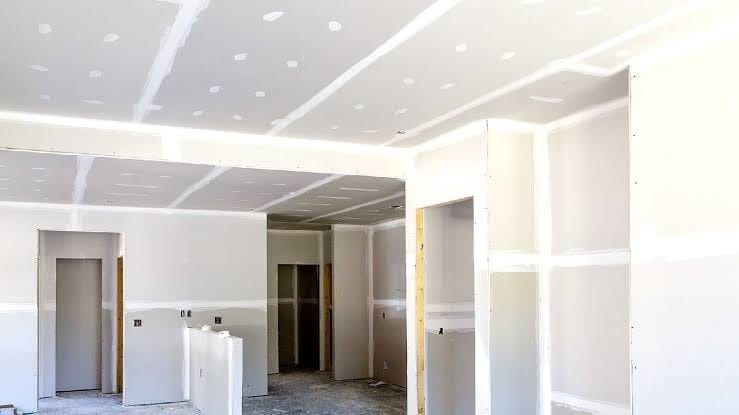 Instalación de cielo raso y tabiquería en drywall para departamentos